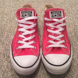 NEVER WORN Converse